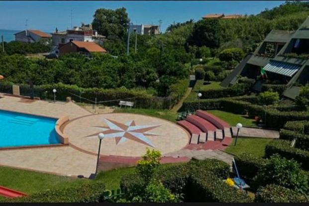 Casa Vacanza “Via Verde” Рокка-Сан-Джованни Экстерьер фото